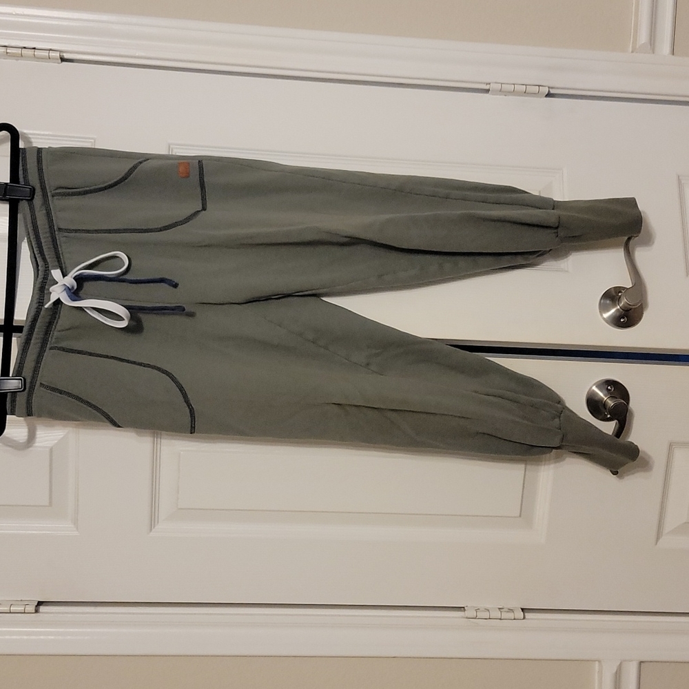 Peace love world sweatpants